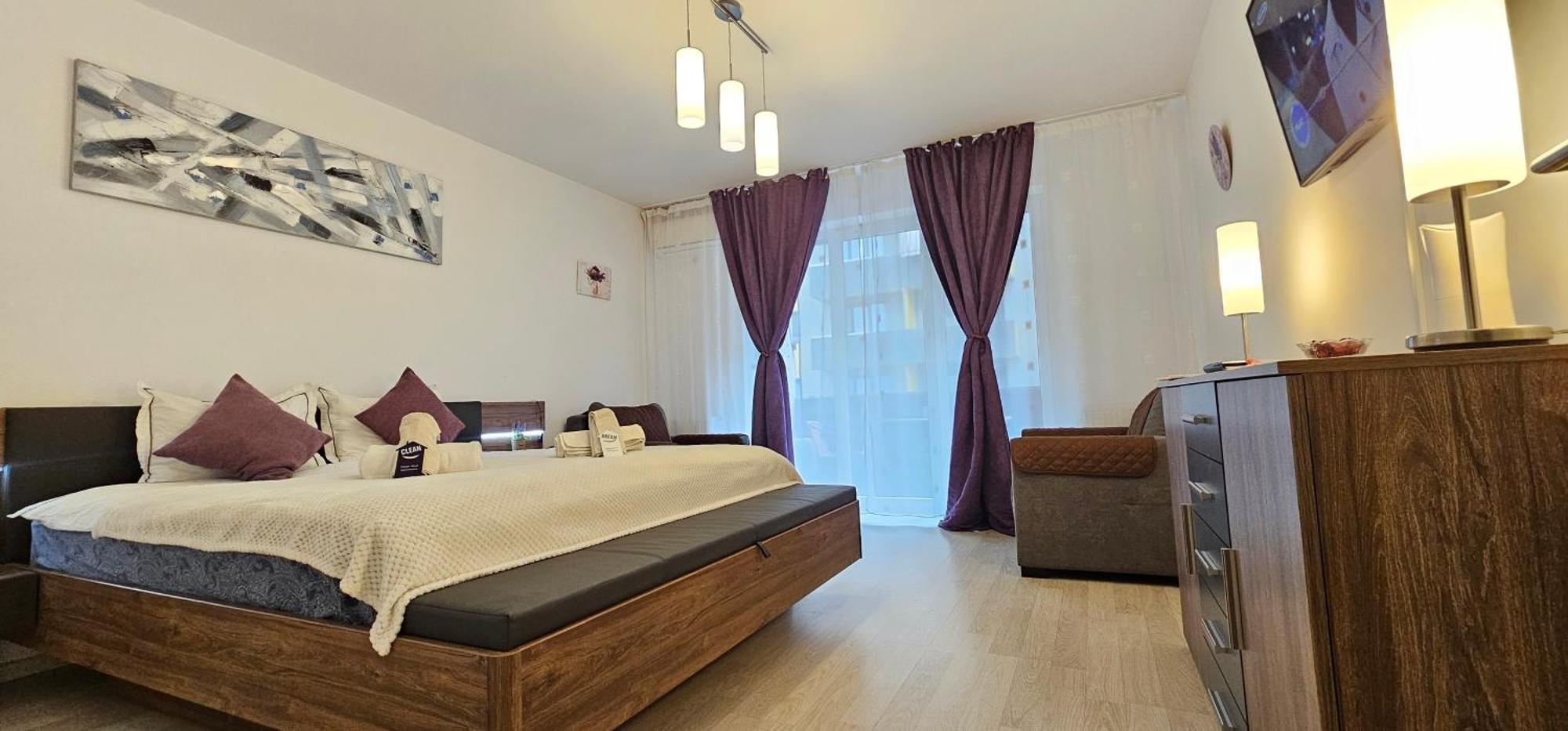 T&m * Braşov